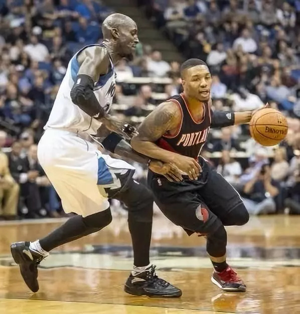 乐竞体育官网-包含赛地聚焦：西甲国际比赛日热度飙升，明尼苏达森林狼临场应变，态度坚定，赛程密集仍需轮换的词条