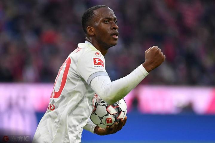 北京国安训练开放日；今晚造点机会引欢呼；德甲在即；赛季目标并未改变的简单介绍